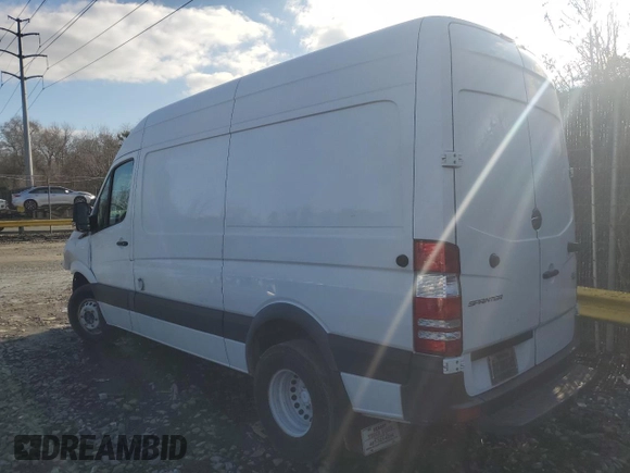 2017 Freightliner Sprinter Cargo z VIN WDYPF0CD1HP387242, wystawiony jako Copart lot #84517624 z przebiegiem 232 062 mil mil oraz Szkoda całkowita • Salvage title. Historia ofert i sprzedaży dostępna na DreamBid. Obrazek 2.