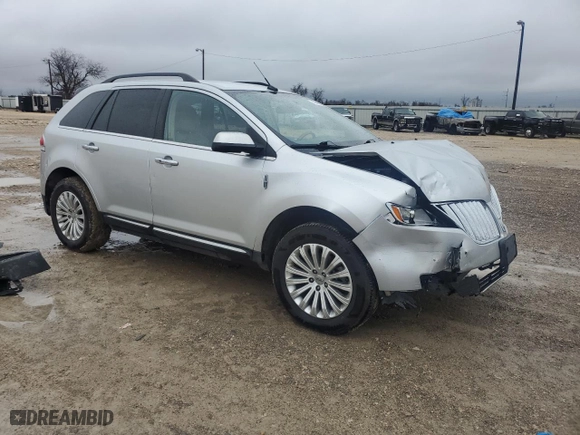 2013 Lincoln MKX with VIN 2LMDJ6JK1DBL18327, listed as a Copart auction lot 44448005 with NaN miles and Salvage Title. Bid and sale history available at carsss.com. Image 4.