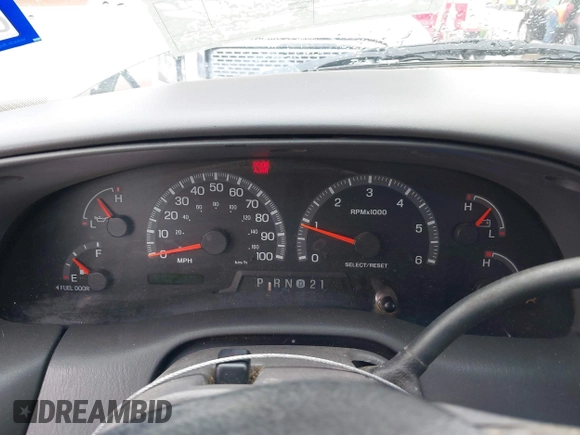 2001 Ford F-150 XL с VIN 1FTRX17L21NA88319, выставлен на аукционе IAAI как лот 41476671 с пробегом Не указан миль и . История ставок и продаж доступна на DreamBid. Изображение 7.