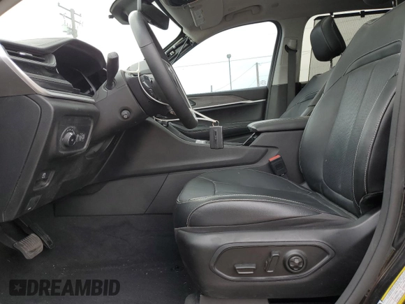 2022 Jeep Grand Cherokee Limited with VIN 1C4RJGBG7N8608386, listed as a Copart auction lot 63645265 with 20,450 mi miles and Salvage title. Bid and sale history available at DreamBid. Image 7.