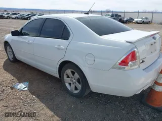 2007 Ford Fusion SE with VIN 3FAHP07117R214430, listed as a IAAI auction lot 41808246 with 132,042 mi miles. Bid and sale history available at carsss.com. Image 3.