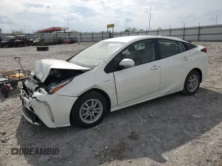 2019 Toyota Prius LE z VIN JTDL9RFUXK3004950, wystawiony jako Copart lot #54509295 z przebiegiem 60 945 mil mil oraz Szkoda całkowita • Salvage title. Historia ofert i sprzedaży dostępna na DreamBid. Obrazek 1.