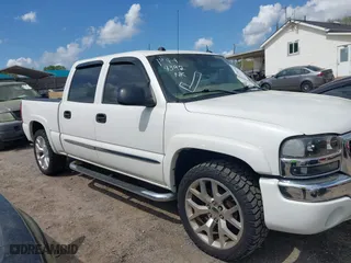 2005 GMC Sierra 1500 SLE with VIN 2GTEK13T851151711, listed as a IAAI auction lot 41964392 with 202,073 mi miles. Bid and sale history available at carsss.com. Image 14.