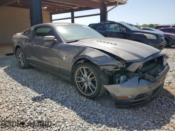2013 Ford Mustang GT with VIN 1ZVBP8CF0D5215628, listed as a Copart auction lot 52619785 with 80,321 mi miles and Salvage title. Bid and sale history available at DreamBid. Image 4.