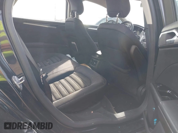 2014 Ford Fusion SE with VIN 3FA6P0H72ER100315, listed as a IAAI auction lot 40735531 with 139,646 mi miles. Bid and sale history available at carsss.com. Image 8.