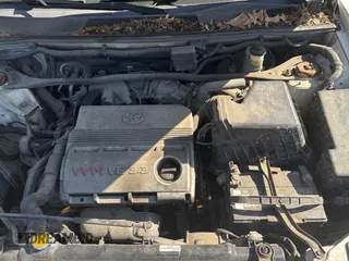 2004 Toyota Highlander z VIN JTEEP21A540013137, wystawiony jako Copart lot #57712075 z przebiegiem 332 592 mil mil oraz Czysty tytuł • Clean title. Historia ofert i sprzedaży dostępna na DreamBid. Obrazek 7.