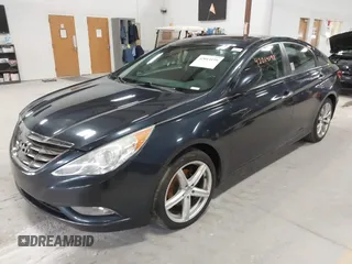 2011 Hyundai Sonata SE with VIN 5NPEC4AB6BH260039, listed as a IAAI auction lot 42014198 with 208,438 mi miles and . Bid and sale history available at carsss.com. Image 2.