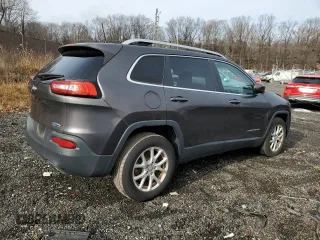 2017 Jeep Cherokee 75th Anniversary Edition с VIN 1C4PJMCS3HW647226, выставлен на аукционе Copart как лот 84397224 с пробегом 22 659 миль миль и Списание • Salvage title. История ставок и продаж доступна на DreamBid. Изображение 3.