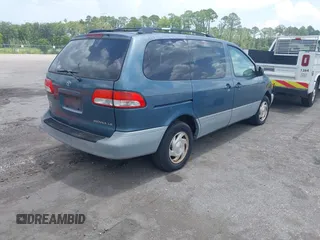 2002 Toyota Sienna LE z VIN 4T3ZF13C52U437850, wystawiony jako IAAI lot #42495616 z przebiegiem 225 330 mil mil oraz . Historia ofert i sprzedaży dostępna na DreamBid. Obrazek 4.