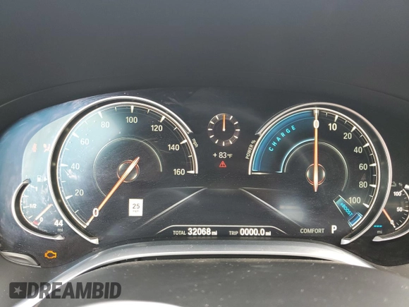 2017 BMW 7 Series 740e xDrive iPerformance with VIN WBA7J2C38HG497702, listed as a Copart auction lot 78249674 with 32,068 mi miles and Clean Title. Bid and sale history available at carsss.com. Image 9.