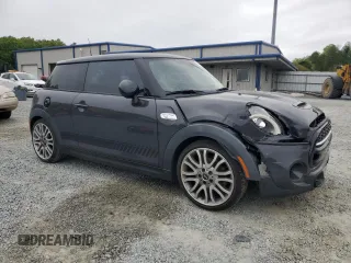 2015 MINI Hardtop S z VIN WMWXP7C53F2A34814, wystawiony jako Copart lot #52589615 z przebiegiem 84 837 mil mil oraz Szkoda całkowita • Salvage title. Historia ofert i sprzedaży dostępna na DreamBid. Obrazek 4.