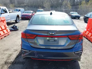 2020 Kia Forte GT-Line with VIN 3KPF34AD0LE256192, listed as a IAAI auction lot 39151103 with 188,545 mi miles. Bid and sale history available at carsss.com. Image 16.