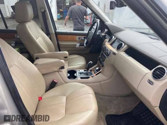 2010 Land Rover LR4 HSE with VIN SALAM2D40AA525XXX, listed as a Copart auction lot 63040085 with 119,198 mi miles and Clean title. Bid and sale history available at DreamBid. Image 5.