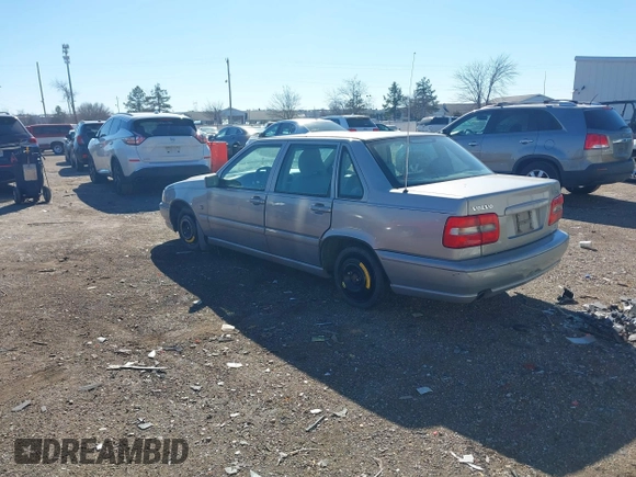 1999 Volvo S70 z VIN YV1LS56D4X2567657, wystawiony jako IAAI lot #41383089 z przebiegiem Nie podano mil oraz . Historia ofert i sprzedaży dostępna na DreamBid. Obrazek 3.