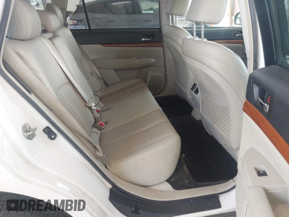2013 Subaru Outback Limited с VIN 4S4BRCPC7D3259715, выставлен на аукционе IAAI как лот 42594425 с пробегом 193 867 миль миль и . История ставок и продаж доступна на DreamBid. Изображение 8.