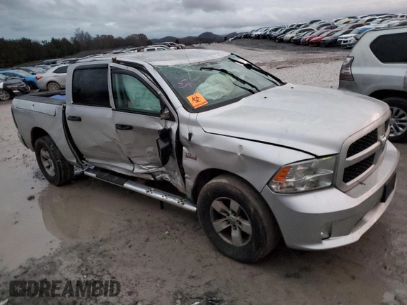 2016 Ram 1500 Tradesman z VIN 1C6RR7KTXGS214027, wystawiony jako Copart lot #83206124 z przebiegiem 137 324 mil mil oraz Szkoda całkowita • Salvage title. Historia ofert i sprzedaży dostępna na DreamBid. Obrazek 4.