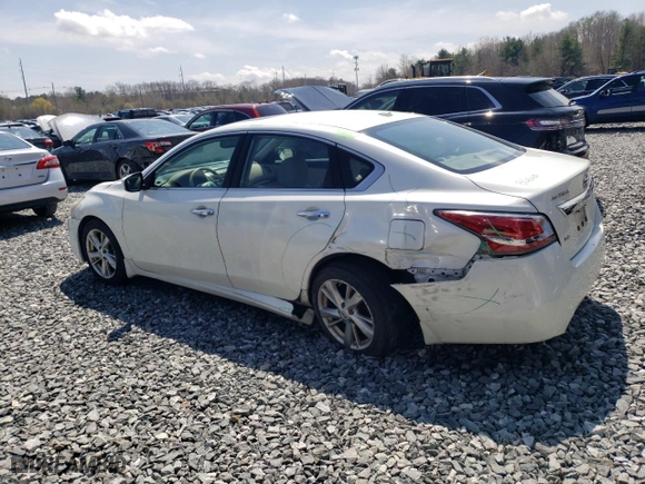 2015 Nissan Altima 2.5 SV with VIN 1N4AL3AP7FC131142, listed as a Copart auction lot 53707845 with 236,238 mi miles and Salvage Title. Bid and sale history available at carsss.com. Image 2.
