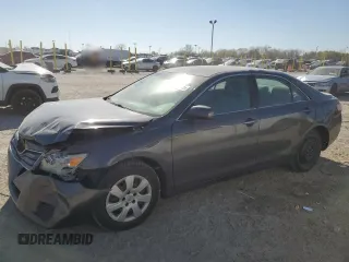 2010 Toyota Camry z VIN 4T1BF3EK8AU002992, wystawiony jako Copart lot #53184405 z przebiegiem 153 612 mil mil oraz Szkoda całkowita • Salvage title. Historia ofert i sprzedaży dostępna na DreamBid. Obrazek 1.