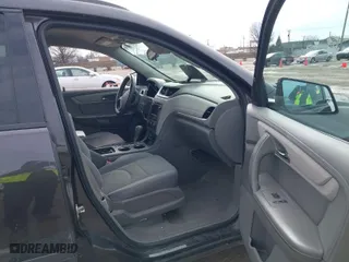 2016 Chevrolet Traverse LS with VIN 1GNKRFED5GJ286226, listed as a IAAI auction lot 41652657 with 105,354 mi miles. Bid and sale history available at carsss.com. Image 5.