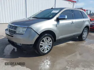 2008 Lincoln MKX with VIN 2LMDU88C48BJ11082, listed as a IAAI auction lot 41768013 with 215,549 mi miles. Bid and sale history available at carsss.com. Image 2.