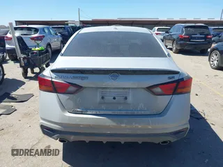 2019 Nissan Altima SR with VIN 1N4BL4CV4KN322487, listed as a IAAI auction lot 41771579 with 163,013 mi miles and . Bid and sale history available at carsss.com. Image 16.