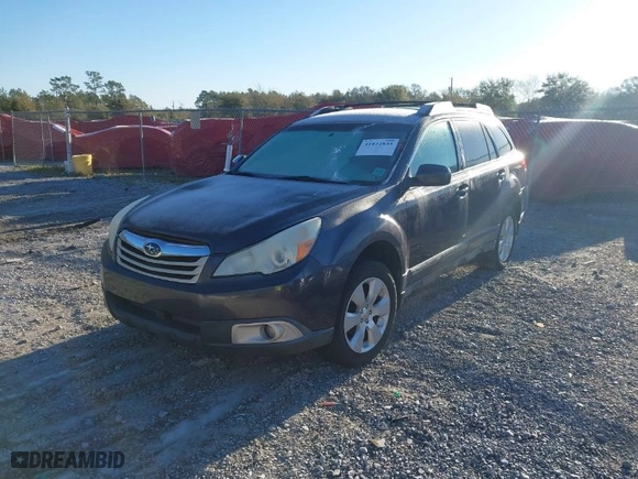2011 Subaru Outback 2.5i Prem AWP with VIN 4S4BRCCC2B3403240, listed as a IAAI auction lot 41824835 with 189,108 mi miles. Bid and sale history available at carsss.com. Image 2.