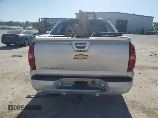 2013 Chevrolet Avalanche LT z VIN 3GNTKFE7XDG171041, wystawiony jako Copart lot #56966925 z przebiegiem 155 874 mil mil oraz Szkoda całkowita • Salvage title. Historia ofert i sprzedaży dostępna na DreamBid. Obrazek 6.