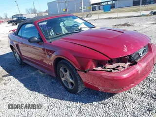 2004 Ford Mustang Deluxe with VIN 1FAFP44694F219365, listed as a IAAI auction lot 41628448 with 124,733 mi miles. Bid and sale history available at carsss.com. Image 1.
