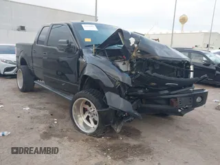 2014 Ford F-150 XL with VIN 1FTFW1EF5EKG31205, listed as a IAAI auction lot 40839082 with 188,963 mi miles. Bid and sale history available at carsss.com. Image 1.