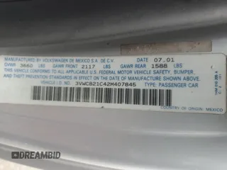 2002 Volkswagen Beetle GLS с VIN 3VWCB21C42M407845, выставлен на аукционе Copart как лот 60820455 с пробегом 125 244 миль миль и Чистый • Clean title. История ставок и продаж доступна на DreamBid. Изображение 13.