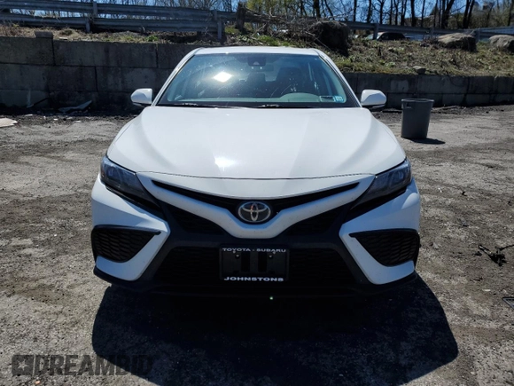 2023 Toyota Camry SE with VIN 4T1G11AKXPU815080, listed as a Copart auction lot 53675035 with 27,634 mi miles and Salvage Title. Bid and sale history available at DreamBid. Image 5.