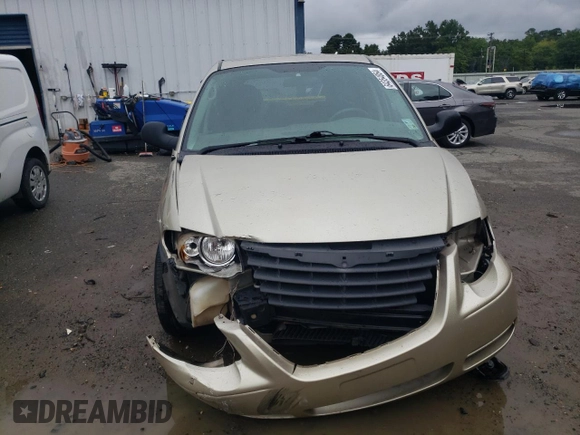 2006 Chrysler Town & Country LX with VIN 1A4GP44R76B610205, listed as a Copart auction lot 64354854 with 105,152 mi miles and Salvage Title. Bid and sale history available at DreamBid. Image 5.