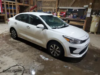 2022 Kia Rio S with VIN 3KPA24AD7NE481290, listed as a Copart auction lot 86832294 with 0 mi miles and Salvage Title. Bid and sale history available at carsss.com. Image 4.
