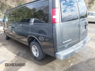 2014 Chevrolet Express Passenger LT z VIN 1GAZG1FG4E1177819, wystawiony jako IAAI lot #41422904 z przebiegiem 97 357 mil mil oraz . Historia ofert i sprzedaży dostępna na DreamBid. Obrazek 3.
