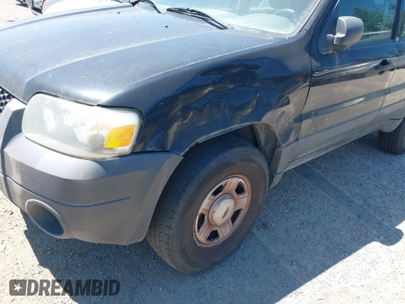 2006 Ford Escape XLS with VIN 1FMYU02Z56KA86496, listed as a IAAI auction lot 42680115 with 195,641 mi miles and . Bid and sale history available at DreamBid. Image 16.