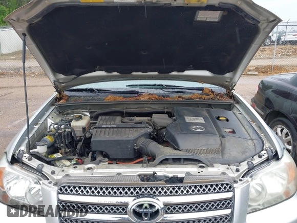 2007 Toyota Highlander Hybrid with VIN JTEGW21A270020336, listed as a IAAI auction lot 42101720 with 206,279 mi miles. Bid and sale history available at carsss.com. Image 10.