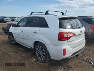 2014 Kia Sorento SX with VIN 5XYKWDA75EG528435, listed as a Copart auction lot 48930245 with 200,928 mi miles and Non Repairable. Bid and sale history available at carsss.com. Image 2.