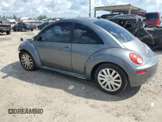 2008 Volkswagen New Beetle Coupe S with VIN 3VWRW31CX8M507106, listed as a Copart auction lot 73406794 with 0 mi miles and Salvage Title. Bid and sale history available at carsss.com. Image 2.