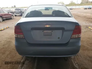 2005 Chevrolet Aveo LS z VIN KL1TD52655B300992, wystawiony jako Copart lot #55802575 z przebiegiem 63 781 mil mil oraz Szkody całkowita. Historia ofert i sprzedaży dostępna na DreamBid. Obrazek 6.