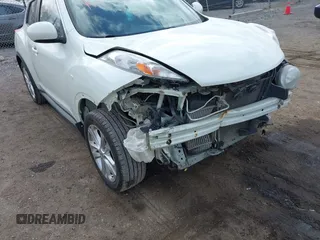 2012 Nissan Juke SL z VIN JN8AF5MVXCT128033, wystawiony jako IAAI lot #42035384 z przebiegiem 187 743 mil mil oraz . Historia ofert i sprzedaży dostępna na DreamBid. Obrazek 6.