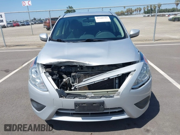 2019 Nissan Versa SV z VIN 3N1CN7AP9KL867893, wystawiony jako IAAI lot #42100542 z przebiegiem 105 962 mil mil oraz . Historia ofert i sprzedaży dostępna na DreamBid. Obrazek 12.