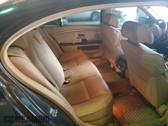 2008 BMW 7 Series 750Li z VIN WBAHN83558DT87317, wystawiony jako Copart lot #72784174 z przebiegiem 178 679 mil mil oraz Szkoda całkowita • Salvage title. Historia ofert i sprzedaży dostępna na DreamBid. Obrazek 10.