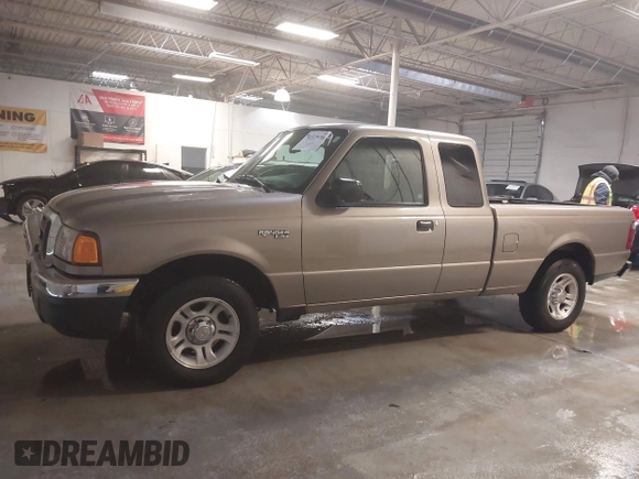 2004 Ford Ranger XLT Appearance with VIN 1FTYR44E24PA93199, listed as a IAAI auction lot 41379700 with 178,609 mi miles. Bid and sale history available at carsss.com. Image 14.