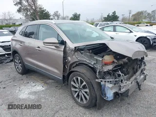 2019 Lincoln MKC Reserve with VIN 5LMCJ3C9XKUL09386, listed as a IAAI auction lot 41857681 with 66,101 mi miles and . Bid and sale history available at DreamBid. Image 1.