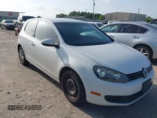 2013 Volkswagen Golf w/Conv & Sunroof с VIN WVWBB7AJ6DW005483, выставлен на аукционе IAAI как лот 42565767 с пробегом 114 015 миль миль и . История ставок и продаж доступна на DreamBid. Изображение 1.