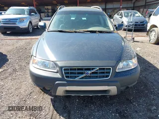 2007 Volvo XC70 with VIN YV4SZ592971264724, listed as a IAAI auction lot 42005126 with 217,280 mi miles. Bid and sale history available at carsss.com. Image 6.