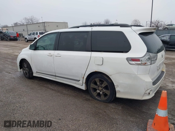 2011 Toyota Sienna SE with VIN 5TDXK3DC0BS122811, listed as a IAAI auction lot 41491159 with 337,201 mi miles and . Bid and sale history available at DreamBid. Image 3.