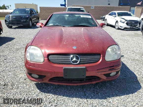 2002 Mercedes-Benz SLK 320 z VIN WDBKK65F62F265927, wystawiony jako Copart lot #49832295 z przebiegiem 64 490 mil mil oraz Czysty tytuł • Clean title. Historia ofert i sprzedaży dostępna na DreamBid. Obrazek 5.
