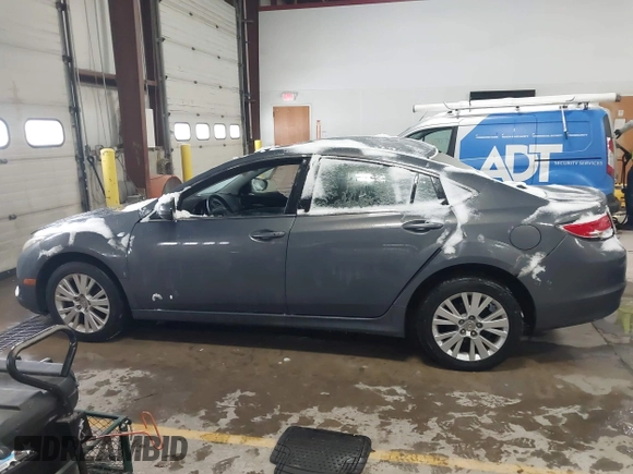 2009 Mazda 6 i Touring with VIN 1YVHP82A495M38694, listed as a IAAI auction lot 41577128 with 230,557 mi miles and . Bid and sale history available at carsss.com. Image 14.