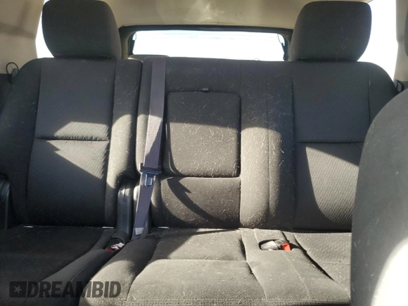 2011 GMC Yukon SLE with VIN 1GKS2AE0XBR381263, listed as a Copart auction lot 86322264 with 124,145 mi miles and Salvage Title. Bid and sale history available at carsss.com. Image 10.